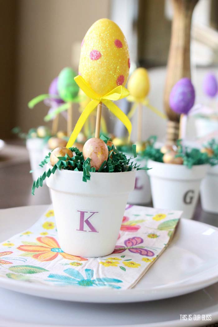 DIY Easter Egg Topiary Idea #easter #diy #dollarstore #crafts #decorhomeideas