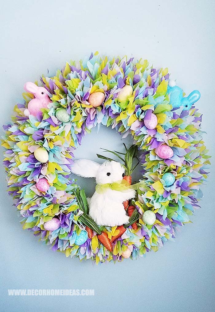 DIY Easter Plastic Tablecloth Wreath #easter #diy #cheap #decor #decorhomeideas