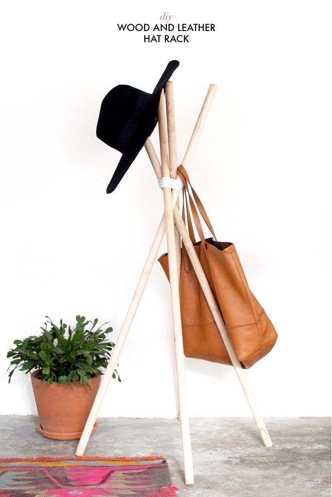 DIY Quick Wood and Leather hat Rack #hatrack #diy #organizer #decorhomeideas