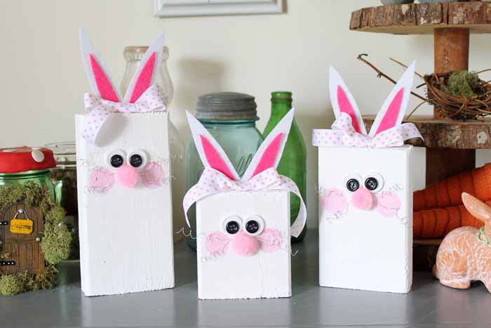 Easter Bunnies from Scrap Wood #easter #diy #wood #crafts #decorhomeideas