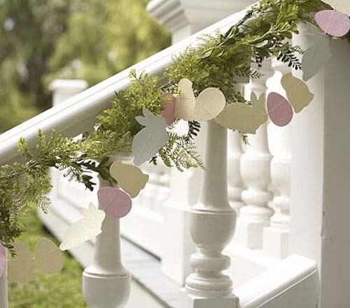 Easter Glitter Garland #easter #diy #porch #decor #decorhomeideas