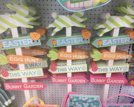 Easter Signboards #easter #diy #porch #decor #decorhomeideas