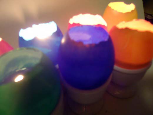 Eggshell Votives #easter #diy #cheap #decor #decorhomeideas