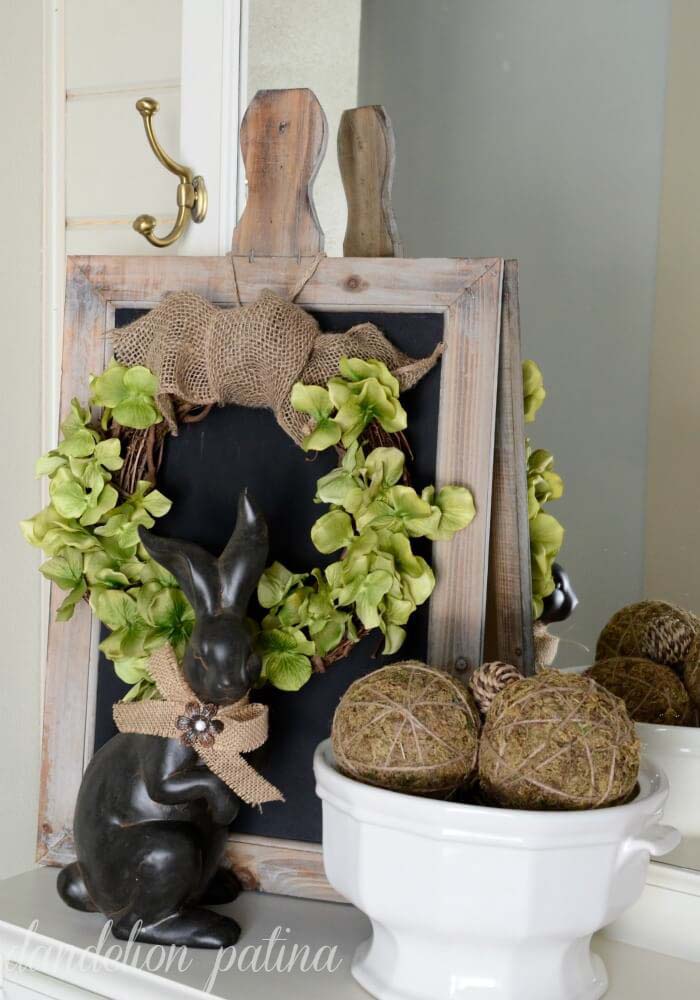 Elegant Bunny and Wreath with Burlap Bow #easter #diy #rustic #decor #decorhomeideas