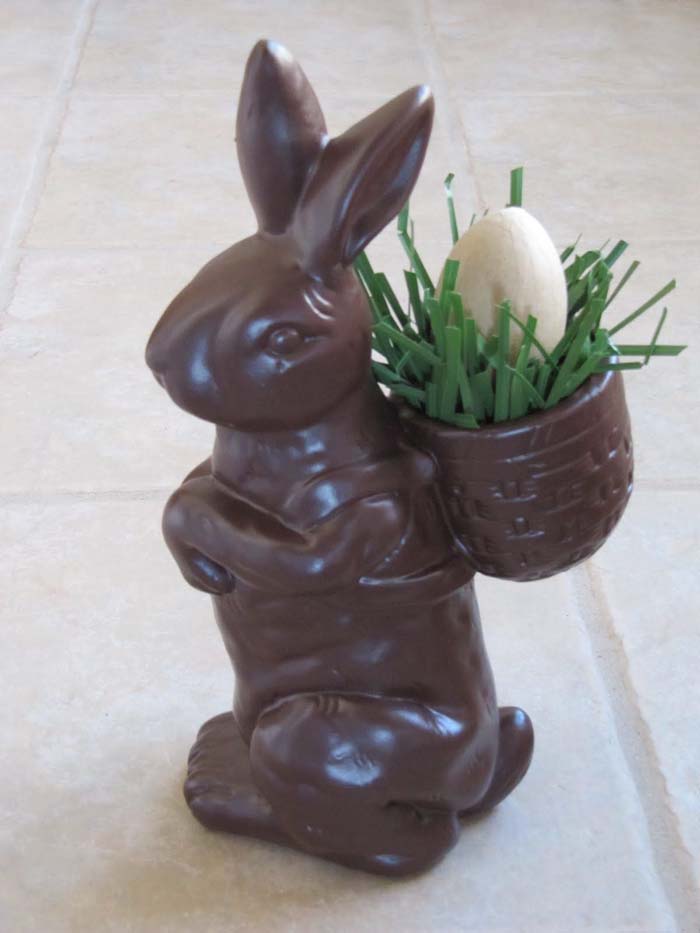 Fake Chocolate Easter Bunny #easter #diy #dollarstore #crafts #decorhomeideas