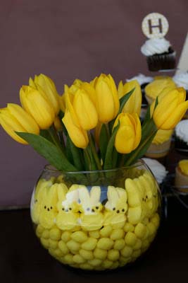 Lemon Drop and Tulip Bouquet #easter #diy #centerpiece #decorhomeideas