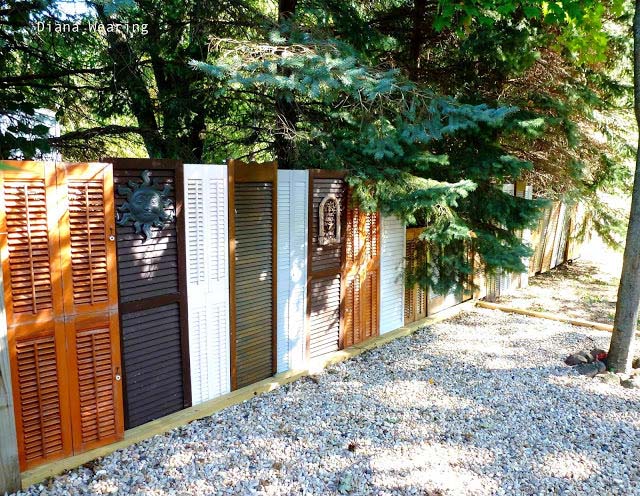 Make A Fence From Old Doors #diy #repurpose #doors #old #decorhomeideas