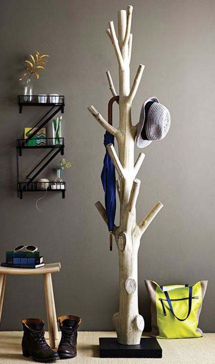 Rustic Wood Hanger #hatrack #diy #organizer #decorhomeideas