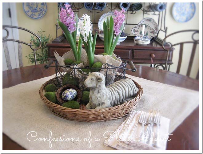 Simple and Rustic Easter Centerpiece #easter #diy #centerpiece #decorhomeideas