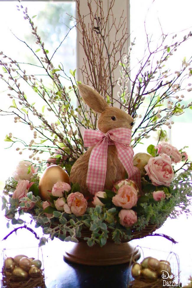 Spring Easter Tablescape #easter #diy #centerpiece #decorhomeideas