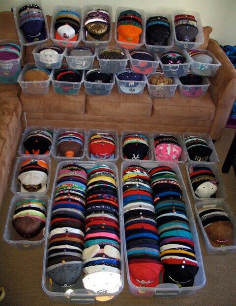 Tupperware Boxes Hat Storage #hatrack #diy #organizer #decorhomeideas