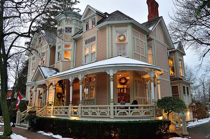 Victorian House Christmas Lights