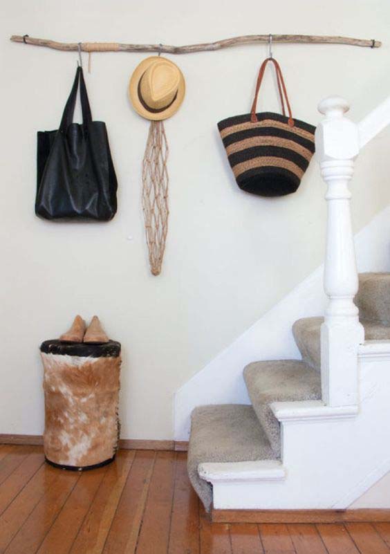 Wood Branch Hat and Bag Rack #hatrack #diy #organizer #decorhomeideas