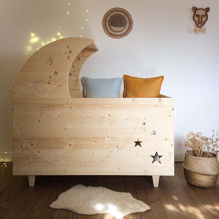 Baby Crib Moon Shaped  #moon #crib #baby #cot #decorhomeideas