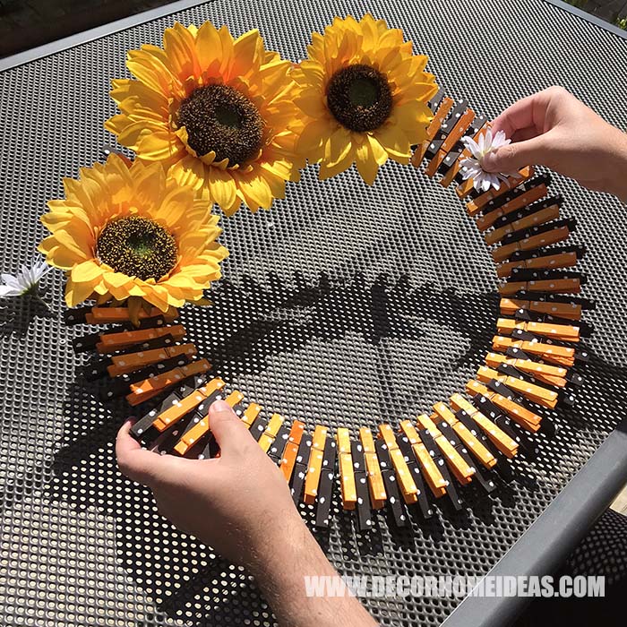 Sunflower Clothespin Wreath Step 4