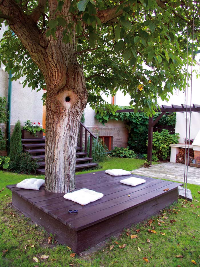 Bohemian Tree Platform Seating Area #diy #backyard #garden #projects #decorhomeideas