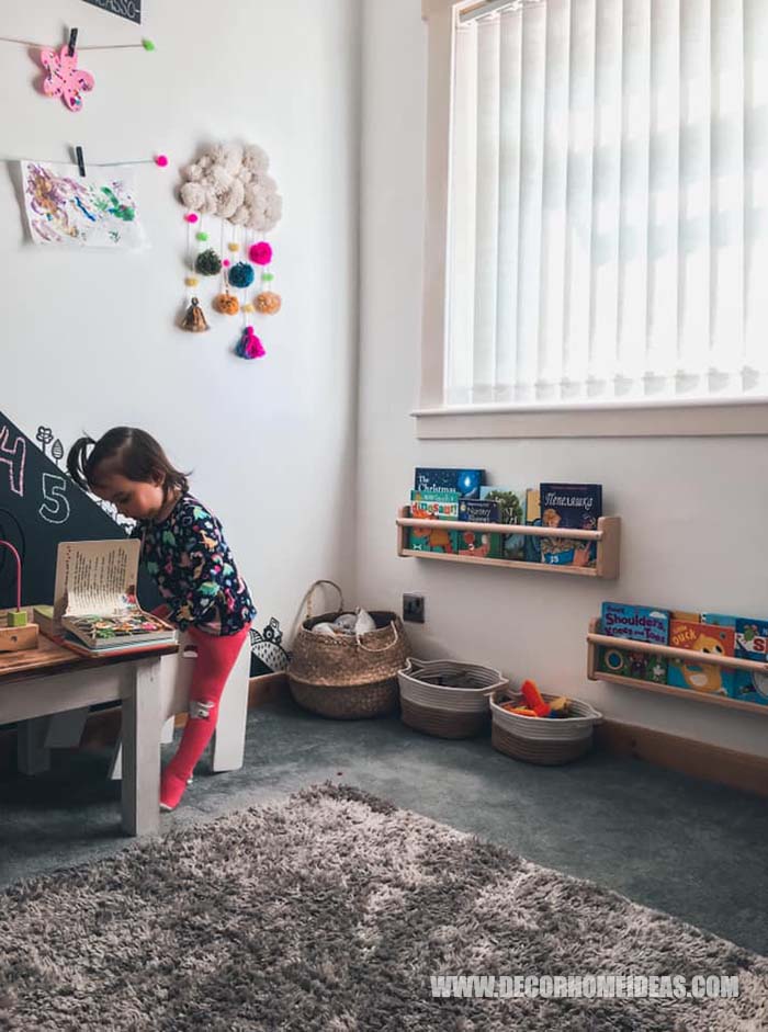 Books And Toys Storage How To Decorate Girl Room with Montessori method, DIY decorations and furniture, wall murals , play areas and toy storage. #diy #kidsroom #montessori #decor #decorhomeideas