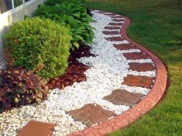 Garden Bed Edging Around House