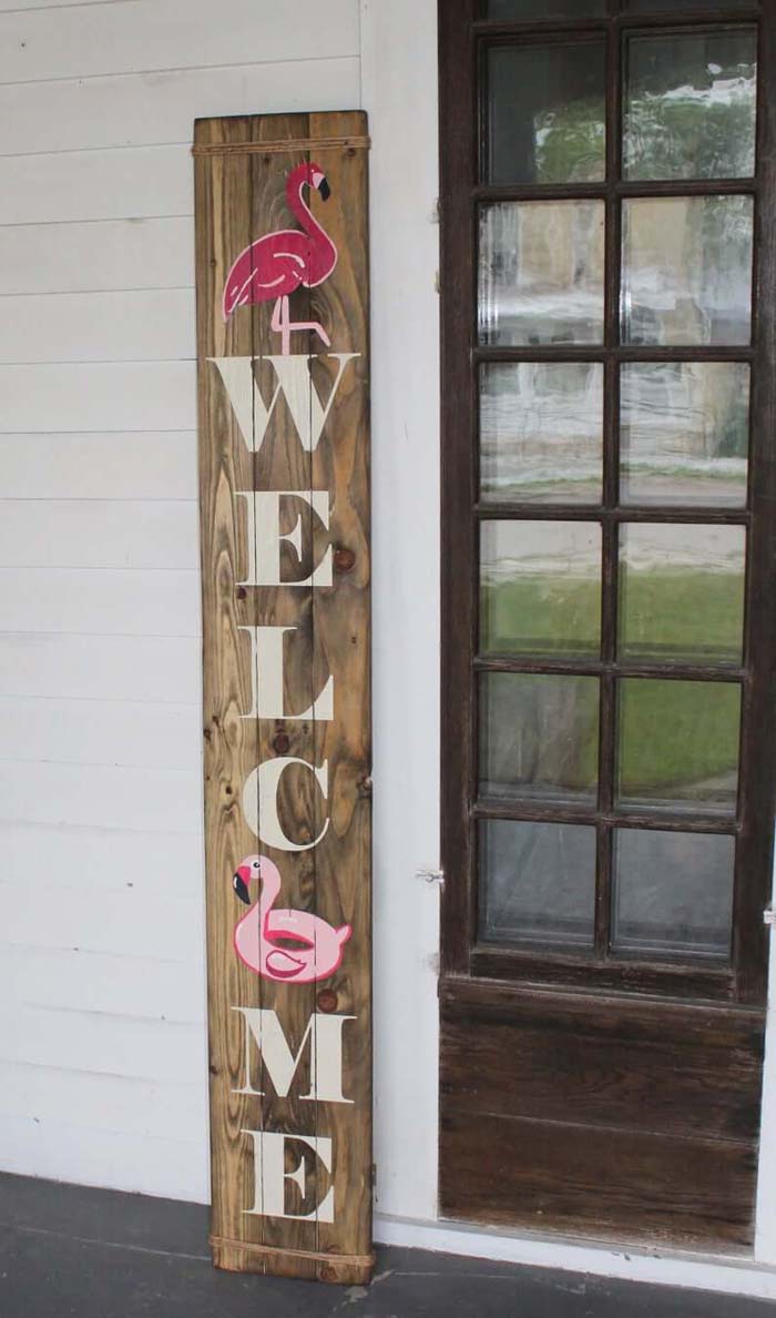 Hand-Painted Flamingo Wooden Welcome Sign #diy #rustic #summer #decorations #decorhomeideas