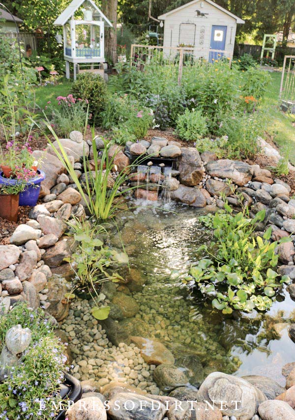 How to Build a Backyard Garden Pond #pond #diy #garden #waterfeature #decorhomeideas