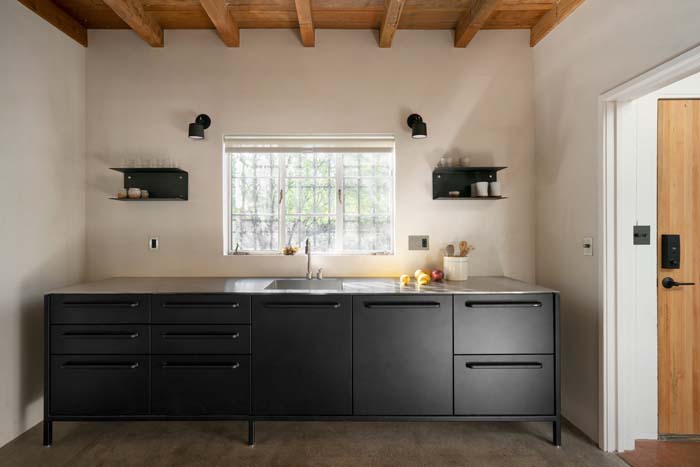 Modular Black Cabinets For Small Kitchen #kitchen #cabinets #metal #steel #decorhomeideas