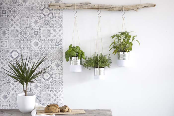 Nature-Inspired Driftwood and Tin Hanging Herb Garden #diy #herbgarden #herbs #garden #ideas #decorhomeideas