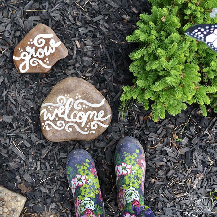 Painted Rocks With Messages For Your Garden #diy #garden #rocks #stones #decorhomeideas