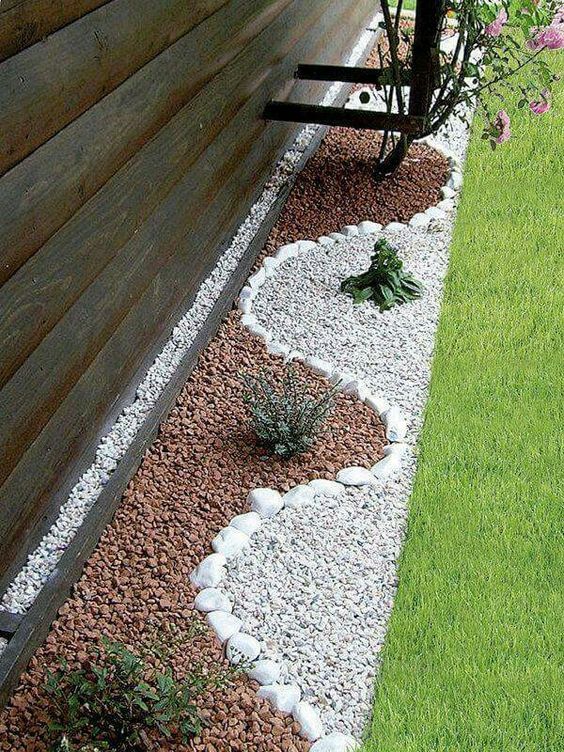 Pebbles Garden Bed Edging