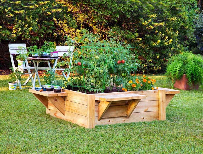 Raised Bed with Built-In Benches #raisedbed #garden #diy #cheap #decorhomeideas