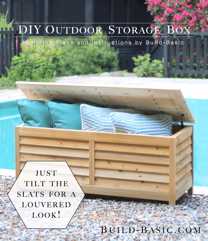 Stripped Down Steamer Style Outdoor Trunk #diy #project #backyard #garden #decorhomeideas