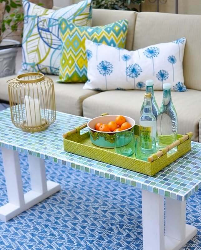 Trendy Glass Mosaic Patio Table #diy #garden #mosaic #backyard #decorhomeideas