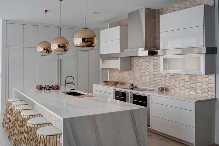 Combination Between Mixed Metals #kitchen #cabinets #metal #steel #decorhomeideas