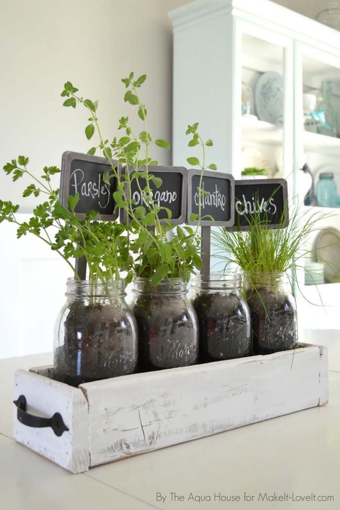 Window Box and Mason Jar Herb Garden #diy #herbgarden #herbs #garden #ideas #decorhomeideas