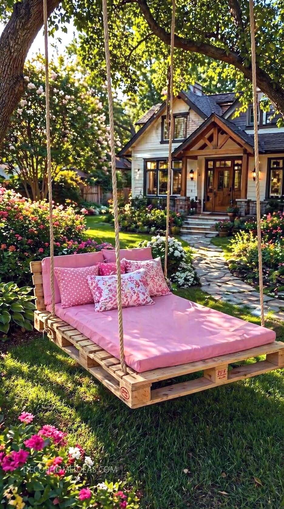 DIY Pallet Swing Bed