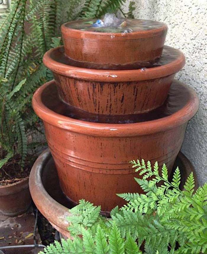 Babbling and Bubbling Brook in Tiered Pots #diy #waterfeature #backyard #garden #decorhomeideas