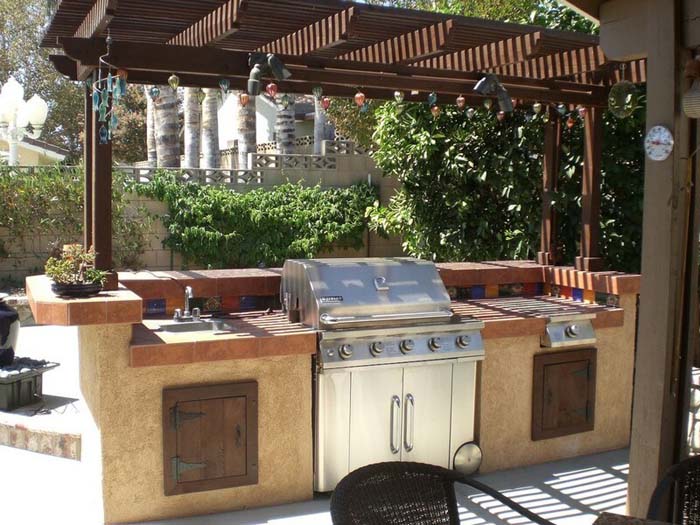 Backyard Kitchen with Barbecue Grill #outdoorkitchen #garden #ktichen #decorhomeideas