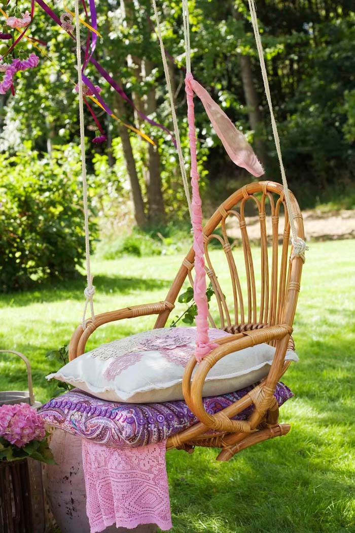 Chair Swing with Cushions #chair #diy #repurposed #decorhomeideas