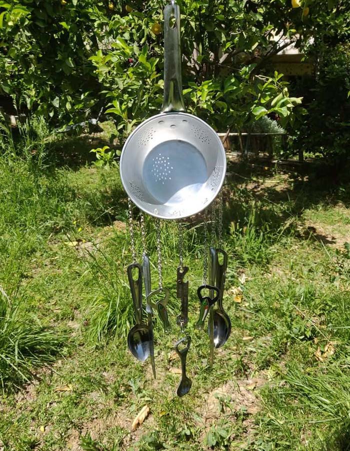 Cute and Simple Vintage Wind Chime #diy #garden #decor #countryside #decorhomeideas