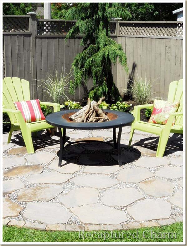 DIY Backyard Fire Pit #diy #backyard #projects #decorhomeideas