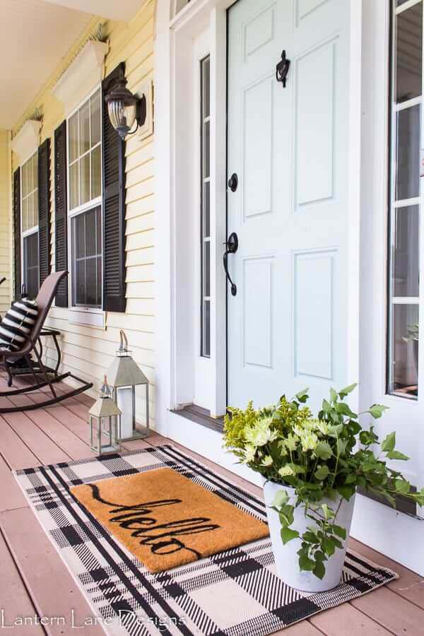 Double the Doormats for Double the Charm #veranda #decor #rustic #decorhomeideas