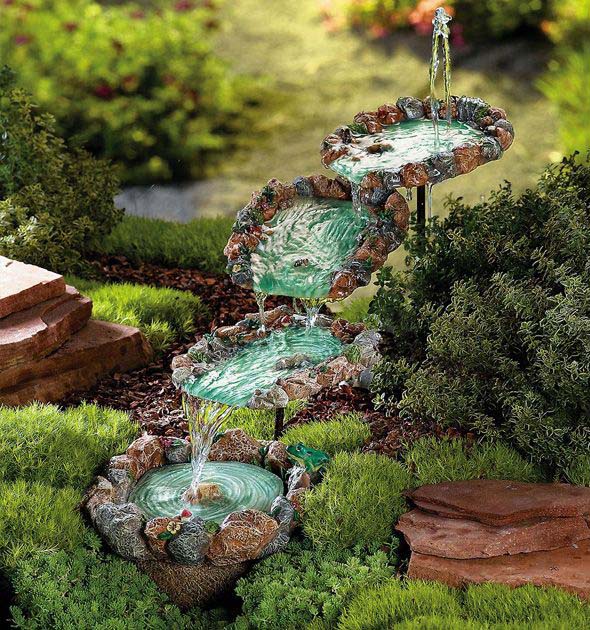 Fairy Garden Water Feature #diy #waterfeature #backyard #garden #decorhomeideas