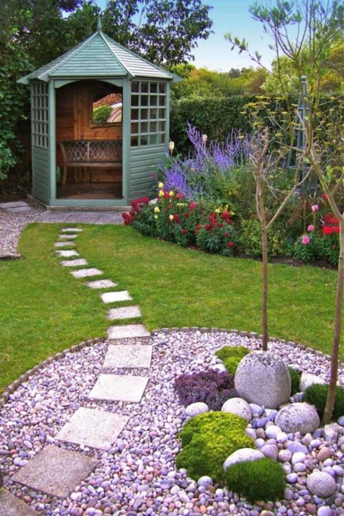 Go Simple #steppingstones #garden #backyard #pathway #decorhomeideas