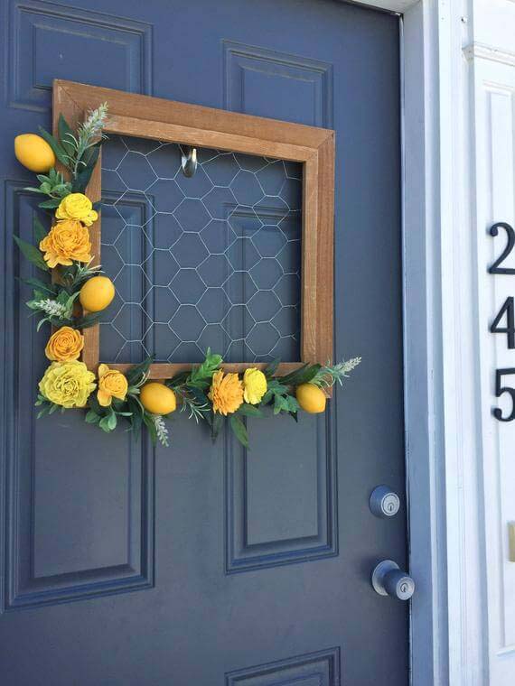 Lemon Frame Wreath with Chicken Wire #farmhouse #summer #decor #decorhomeideas