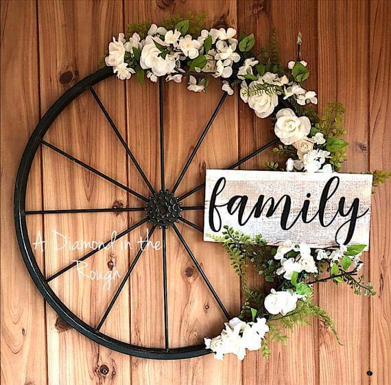 Metal Bicycle Wheel with Welcome Sign #farmhouse #summer #decor #decorhomeideas