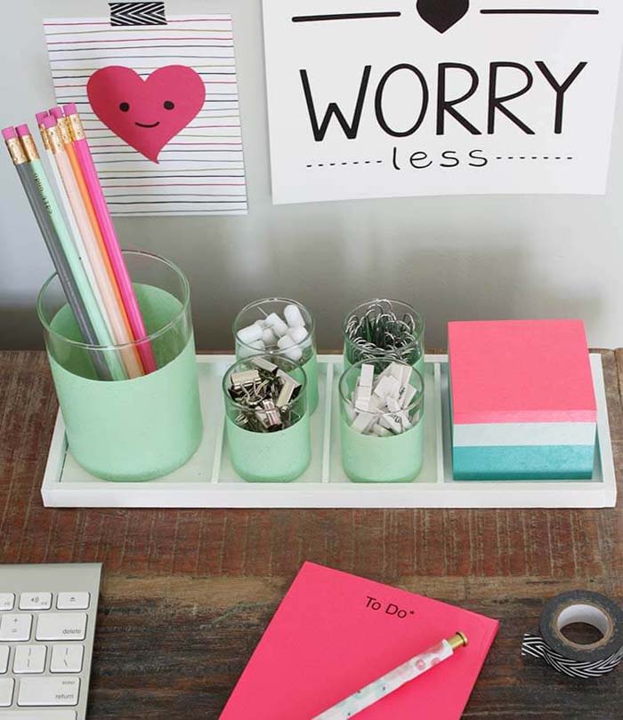 Neat Desktop Tray and Cups #homeoffice #organization #decorhomeideas