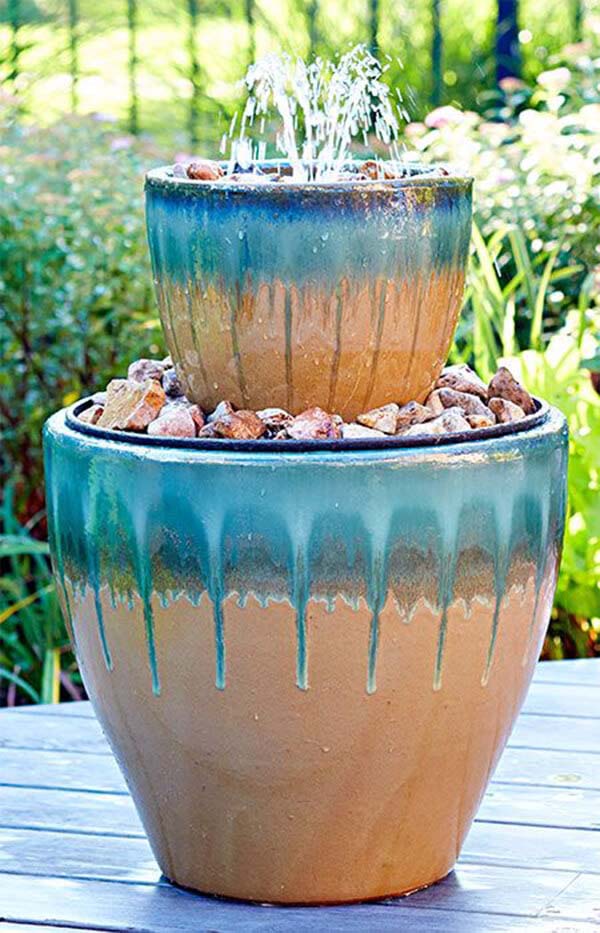 Nested Ceramic Pots with Fountain Feature #diy #waterfeature #backyard #garden #decorhomeideas