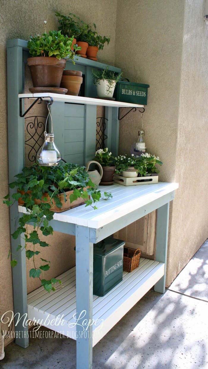 Pretty as a Picture Blue Potting Bench #diy #potting #bench #garden #decorhomeideas