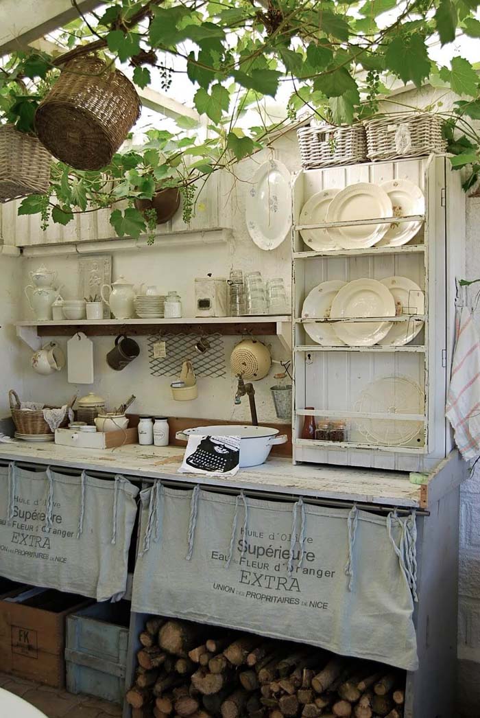 Shabby Chic Outdoor Kitchen #outdoorkitchen #garden #ktichen #decorhomeideas