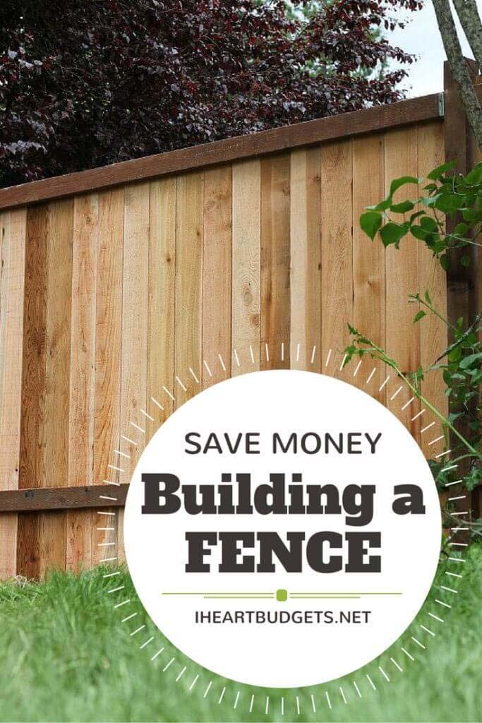 Solid Vertical Wooden Plank Fence #farmhouse #summer #decor #decorhomeideas