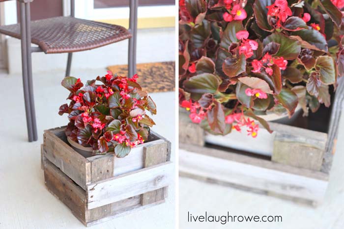 Sweet and Simple Petite Pallet Planter #farmhouse #summer #decor #decorhomeideas